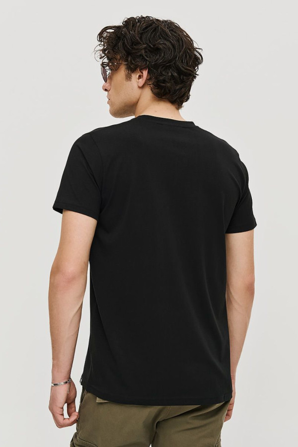 Ανδρικό T-shirt Brokers μαύρο με κουμπιά και henley λαιμόκοψη 26017-101-751 Ανδρικό T-shirt Brokers μαύρο με κουμπιά και henley λαιμόκοψη 26017-101-751