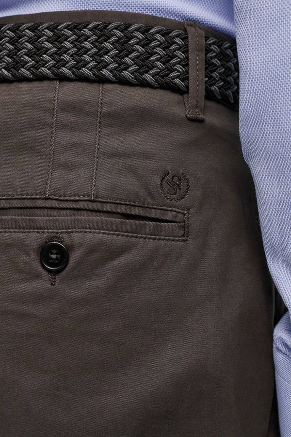 Ανδρικό chino παντελόνι Sogo ανθρακί slim fit βαμβακερό με ζώνη 26534-293-484