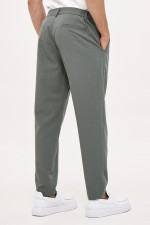 Ανδρικό παντελόνι Brokers χακί tapered fit με λάστιχο στη μέση 26014-842-492 Ανδρικό παντελόνι Brokers χακί tapered fit με λάστιχο στη μέση 26014-842-492