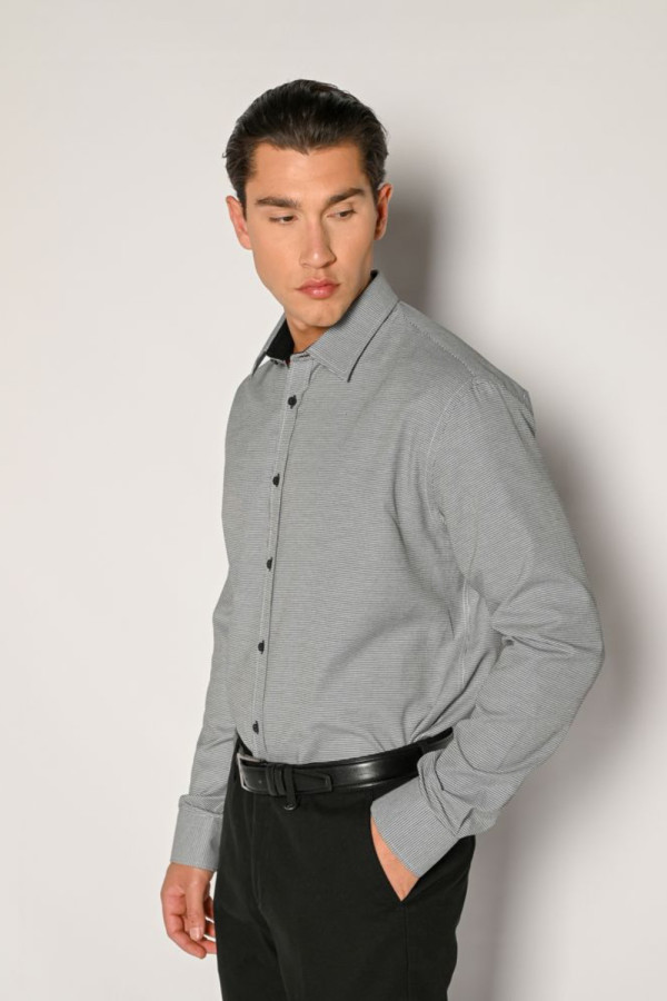 SOGO ΑΝΔΡΙΚΟ ΠΟΥΚΑΜΙΣΟ REGULAR FIT ΜΕ ΜΙΚΡΟΣΧΕΔΙΟ ΜΑΥΡΟ 24536-836-652