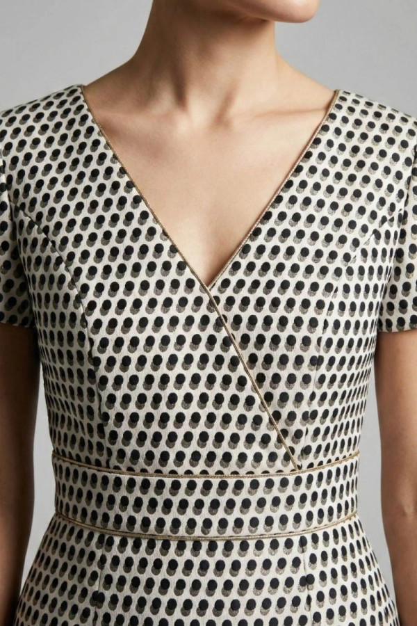 CECILIA ΓΥΝΑΙΚΕΙΟ MIDI ΦΟΡΕΜΑ ΜΕ "V" ΚΑΙ  ΠΟΥΑ ΜΟΤΙΒΟ A19C226