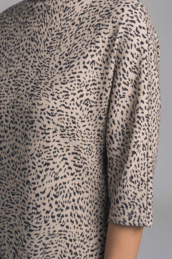 Γυναικείο φόρεμα Enzzo animal print σε ίσια γραμμή 242426