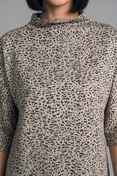 Γυναικείο φόρεμα Enzzo animal print σε ίσια γραμμή 242426