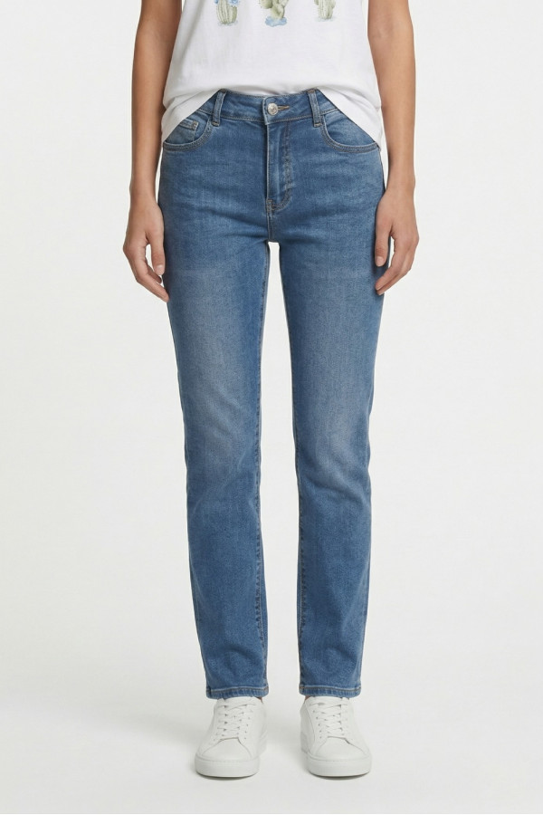 Γυναικείο jean μπλε βαμβακερό με ελαστικότητα regular fit Miss Good 26-5507 Γυναικείο jean μπλε βαμβακερό με ελαστικότητα regular fit Miss Good 26-5507