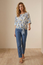 Γυναικεία μπλούζα Derpouli floral σιελ με δέσιμο 1.10.39380 Γυναικεία μπλούζα Derpouli floral σιελ με δέσιμο 1.10.39380