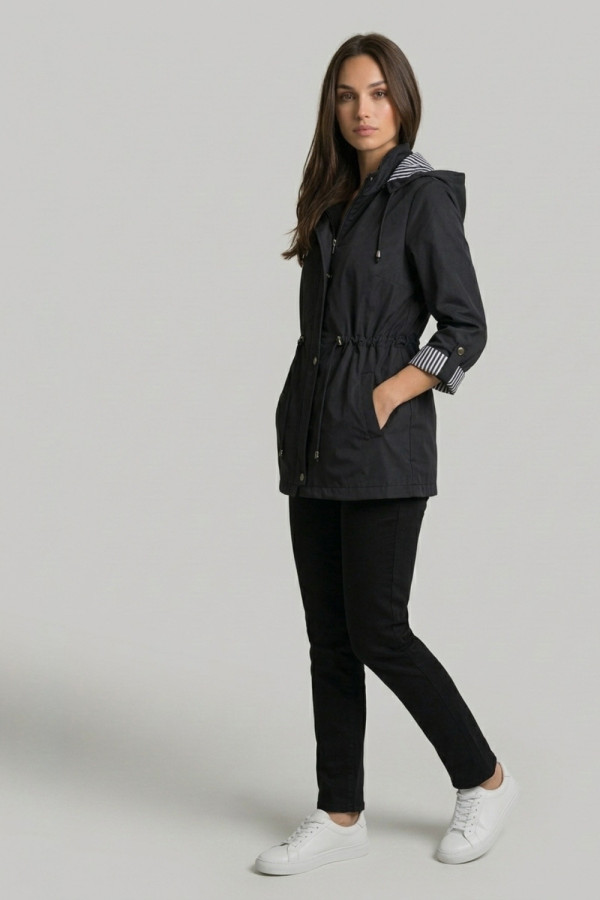 Γυναικείο ανοιξιάτικο μπουφάν με κουκούλα και ρυθμιζόμενη μέση μαύρο – Fibes 01-6218