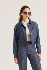 Γυναικείο denim μπουφάν Enzzo μπλε σε cropped γραμμή Fiora 262252 Γυναικείο denim μπουφάν Enzzo μπλε σε cropped γραμμή Fiora 262252