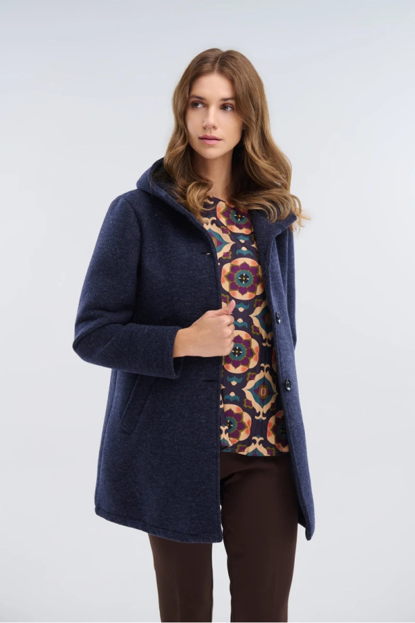 FIBES ΓΥΝΑΙΚΕΙΟ ΗΜΙΠΑΛΤΟ ΜΕ ΚΟΥΚΟΥΛΑ ΜΠΛΕ 01-6142 FIBES ΓΥΝΑΙΚΕΙΟ ΗΜΙΠΑΛΤΟ ΜΕ ΚΟΥΚΟΥΛΑ ΜΠΛΕ 01-6142