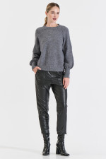 BILL COST ΓΥΝΑΙΚΕΙΑ ΜΠΛΟΥΖΑ  ΣΕ ΠΛΕΞΗ ΜΟΝΟΧΡΩΜΟ ΜΕ ΠΑΓΙΕΤΑ ΓΚΡΙ 20-131360-0 BILL COST ΓΥΝΑΙΚΕΙΑ ΜΠΛΟΥΖΑ  ΣΕ ΠΛΕΞΗ ΜΟΝΟΧΡΩΜΟ ΜΕ ΠΑΓΙΕΤΑ ΓΚΡΙ 20-131360-0