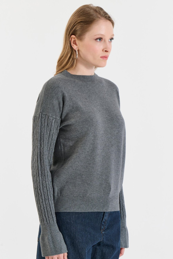 BILL COST ΓΥΝΑΙΚΕΙΟ ΠΛΕΚΤΟ ΠΟΥΛΟΒΕΡ ΜΕ ΠΛΕΞΟΥΔΕΣ ΓΚΡΙ 20-131386-0 BILL COST ΓΥΝΑΙΚΕΙΟ ΠΛΕΚΤΟ ΠΟΥΛΟΒΕΡ ΜΕ ΠΛΕΞΟΥΔΕΣ ΓΚΡΙ 20-131386-0