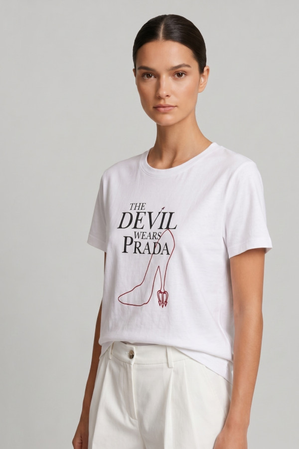Γυναικείο t-shirt Derpouli λευκό με fashion τύπωμα 1.10.39-60052