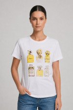 Γυναικείο t-shirt banana βαμβακερό με print μπεζ αρώματα και 3D λεπτομέρειες Γυναικείο t-shirt banana βαμβακερό με print μπεζ αρώματα και 3D λεπτομέρειες