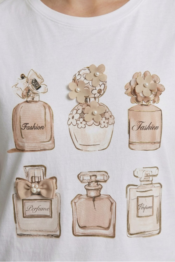 Γυναικείο t-shirt λευκό βαμβακερό με print μπεζ αρώματα και 3D λεπτομέρειες