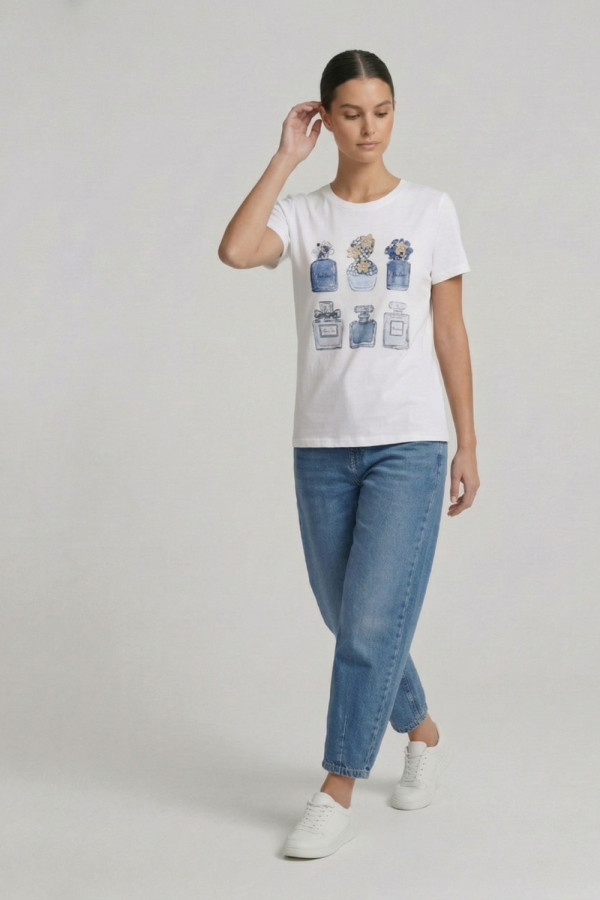 Γυναικείο t-shirt λευκό βαμβακερό με print μπλε αρώματα και 3D λεπτομέρειες