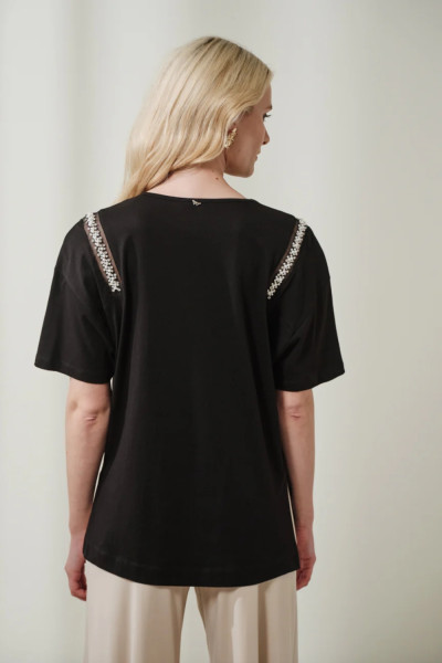 ENZZO ΓΥΝΑΙΚΕΙΑ ΜΠΛΟΥΖΑ SARIAH T-SHIRT ΜΕ ΤΡΕΣΑ ΜΑΥΡΟ 251337