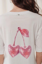 ENZZO ΓΥΝΑΙΚΕΙΑ ΜΠΛΟΥΖΑ T-SHIRT CHERRY ΜΕ ΤΥΠΩΜΑ ΣΤΗ ΠΛΑΤΗ ΛΕΥΚΟ 251137