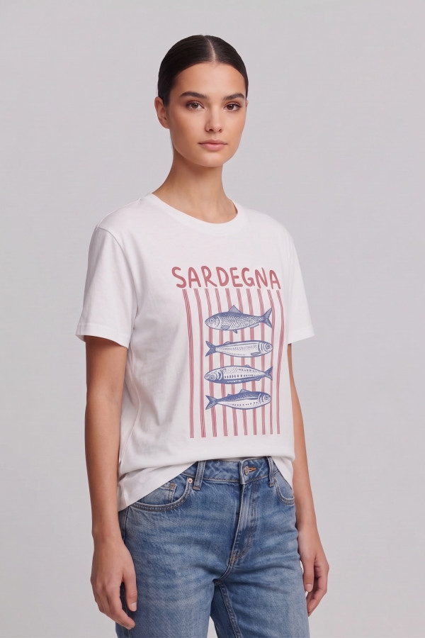 Γυναικείο T-shirt λευκό  βαμβακερό με sardegna print 26-0320375