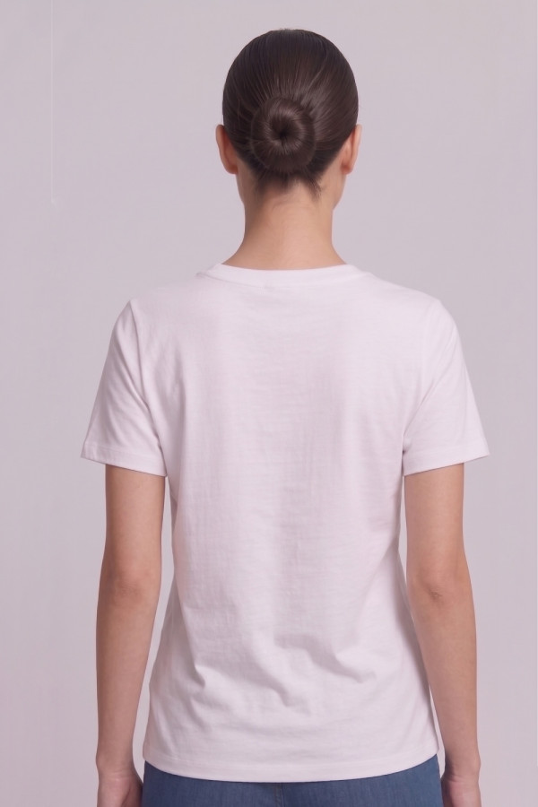 Γυναικείο t-shirt  λευκό με τύπωμα ροζ άρωμα και strass 26-100-BP