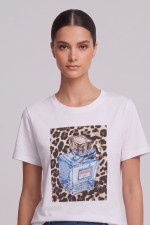 Γυναικείο t-shirt λευκό με τύπωμα σιελ άρωμα και strass 26-100-BP Γυναικείο t-shirt λευκό με τύπωμα σιελ άρωμα και strass 26-100-BP
